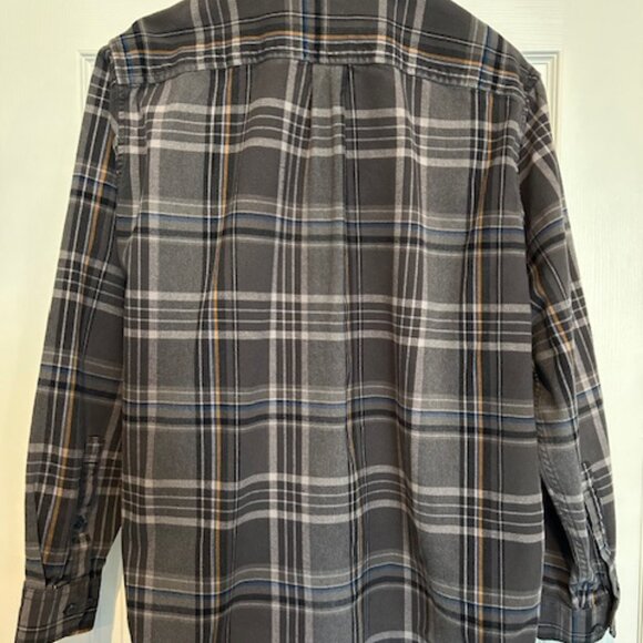 Eddie Bauer Relaxed Fit Men's Plaid Button Down Flannel Shirt Size Large EUC - Picture 2 of 4